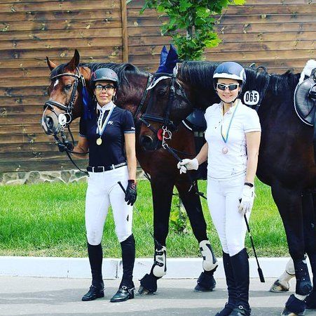 Equestrian Club Favorit